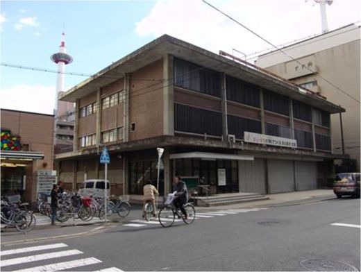 解体工事なら京都で木造住宅を中心に解体業務を行う京都解体名人へ！京都以外の解体工事もお任せ！